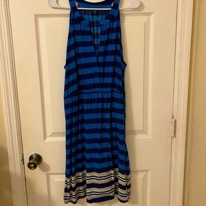 XL Old Navy blue striped sundress